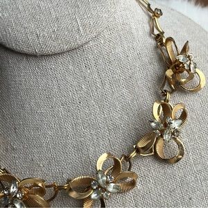 Stunning Vintage Choker with Ornate Ribbon features and pretty Rhinestones